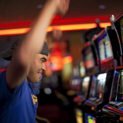 5 Lý Do Vì Sao Slots Lại Là Một Trong Những Game Casino Hấp Dẫn Nhất!